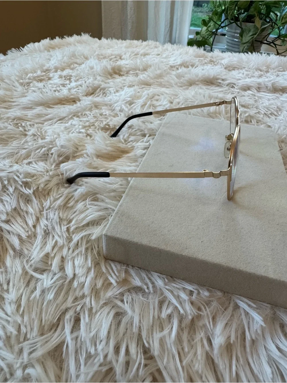 Gold Aviator Women’s Reader Glasses 1.50